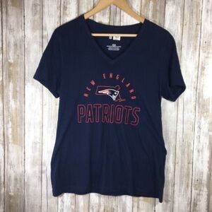 New England Patriots Women’s Medium Graphic Tee NFL Blue Shirt